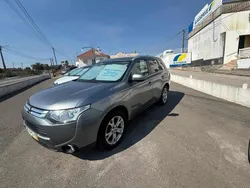Cinzento Usado 2015 Mitsubishi Outlander SUV | € 16.900 (Preço justo)