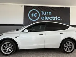 Branco Usado 2023 Tesla Model 3 Sedan | € 31.900 (Preço justo)