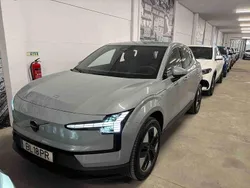 Cinzento Novo 2024 Volvo EX30 Core SUV | € 38.990 (Preço justo)