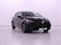 Cinzento islande/titanium Usado 2022 Renault Clio V LIMITED | € 16.700 (Preço justo)