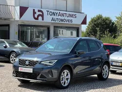 Cinzento Usado 2024 Seat Arona SUV | € 19.900 (Preço justo)