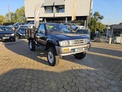 Azul Usado 1997 Toyota HiLux Pickup | € 14.950
