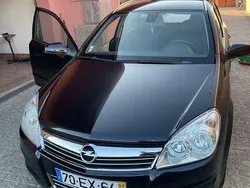 Usado 2007 Opel Astra Sedan | € 4.000