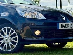 Usado 2007 Renault Clio II Rip Curl Sedan | € 5.900 (Caro)