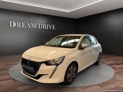 Branco Usado 2019 Peugeot 208 Allure Citadino | € 12.690 (Preço justo)
