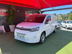 Branco Usado 2019 Citroën Berlingo Monovolume | € 12.950 (Preço justo)