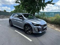 Cinza Usado 2024 Peugeot e-208 GT Citadino | € 24.990 (Preço elevado)