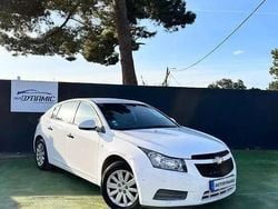 Branco Usado 2012 Chevrolet Cruze LS Sedan | € 7.900 (Preço justo)