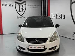 Branco Usado 2010 Opel Corsa Edition Citadino | € 5.900 (Preço justo)