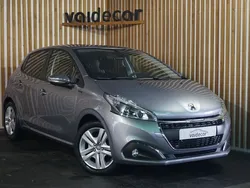 Cinza Usado 2019 Peugeot 208 Signature Sky Citadino | € 11.750 (Bom preço)