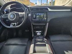 Branco Usado 2022 MG ZS Sedan | € 24.850 (Preço justo)