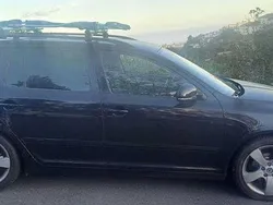 Usado 2010 Skoda Octavia Sedan | € 9.900 (Caro)