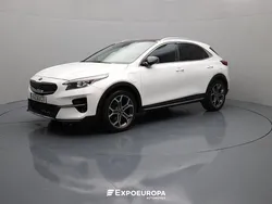 Branco Usado 2021 Kia XCeed SUV | € 21.490