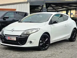 Usado 2014 Renault Mégane III Bose Edition Coupé | € 11.390 (Bom preço)