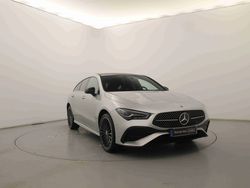 Prateado Usado 2024 Mercedes CLA250e Sedan | € 42.990 (Preço justo)