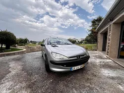 Cinzento Usado 2000 Peugeot 206 Citadino | € 1.700 (Bom preço)