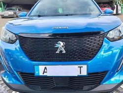 Azul Usado 2020 Peugeot 2008 SUV | € 15.000 (Preço justo)