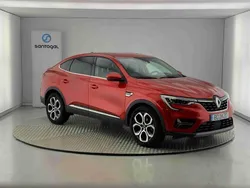 Vermelho Usado 2023 Renault Arkana SUV | € 25.490 (Preço justo)