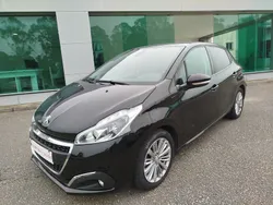 Preto Usado 2018 Peugeot 208 Signature Sky Citadino | € 12.490 (Preço justo)