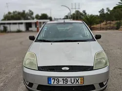 Usado 2003 Ford Fiesta Citadino | € 2.150 (Preço justo)