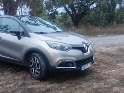 Cinzento Usado 2014 Renault Captur SUV | € 10.980 (Preço justo)