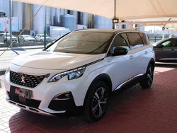 Branco Usado 2019 Peugeot 5008 GT-line Monovolume | € 18.900 (Preço justo)