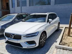 Branco Usado 2022 Volvo V60 Carrinha | € 42.500
