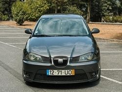 Cinzento Usado 2003 Seat Ibiza Sport Citadino | € 6.900 (Preço justo)