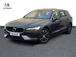 Cinzento Usado 2019 Volvo V60 Momentum Carrinha | € 27.980 (Preço justo)