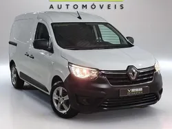 Branco Usado 2023 Renault Kangoo Monovolume | € 15.000 (Bom preço)