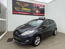 Cinzento Usado 2010 Ford Fiesta | € 5.900