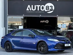 Azul Usado 2019 Toyota Camry Luxury Sedan | € 29.990