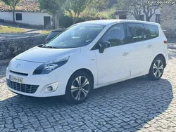 Branco Usado 2011 Renault Grand Scénic III Bose Edition Monovolume | € 6.890 (Preço justo)