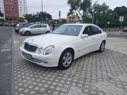 Usado 2004 Mercedes E320 Sedan | € 4.000