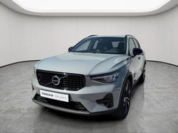 Cinzento Novo 2025 Volvo XC40 SUV | € 44.450 (Preço elevado)