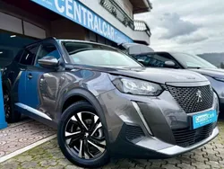Cinzento Usado 2021 Peugeot 2008 Allure SUV | € 20.950 (Preço justo)