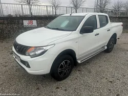 Branco Usado 2018 Mitsubishi L200 Invite Pickup | € 25.950