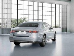 Cinzento Novo 2025 Mercedes E220 Sedan | € 72.725