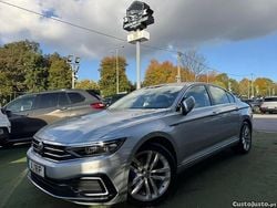 Cinza Usado 2021 VW Passat GTE Sedan | € 29.500