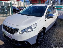 Branco Usado 2016 Peugeot 2008 Style SUV | € 9.850 (Bom preço)