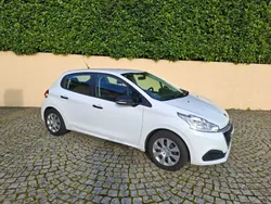 Usado 2017 Peugeot 208 Citadino | € 8.000 (Bom preço)