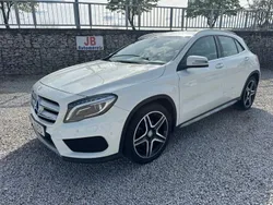 Branco Usado 2017 Mercedes GLA200 AMG line SUV | € 25.950 (Preço justo)