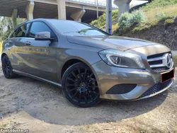 Castanho Usado 2012 Mercedes A200 Citadino | € 14.750 (Preço justo)
