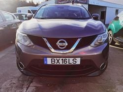 Cinza Usado 2016 Nissan Qashqai N-Connecta SUV | € 15.750 (Preço justo)