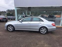 Cinza prata Usado 2009 Mercedes E250 Avantgarde Sedan | € 14.950 (Preço justo)