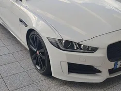 Usado 2015 Jaguar XE R Sedan | € 19.500 (Caro)