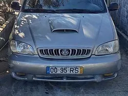 Usado 2001 Kia Carnival Monovolume | € 2.800