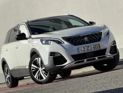 Branco Usado 2019 Peugeot 5008 GT-line Monovolume | € 23.900 (Preço justo)