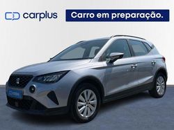 Cinza Usado 2024 Seat Arona Style SUV | € 19.300 (Preço justo)