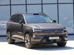 Cinzento Novo 2025 Volvo EX90 Core SUV | € 76.873